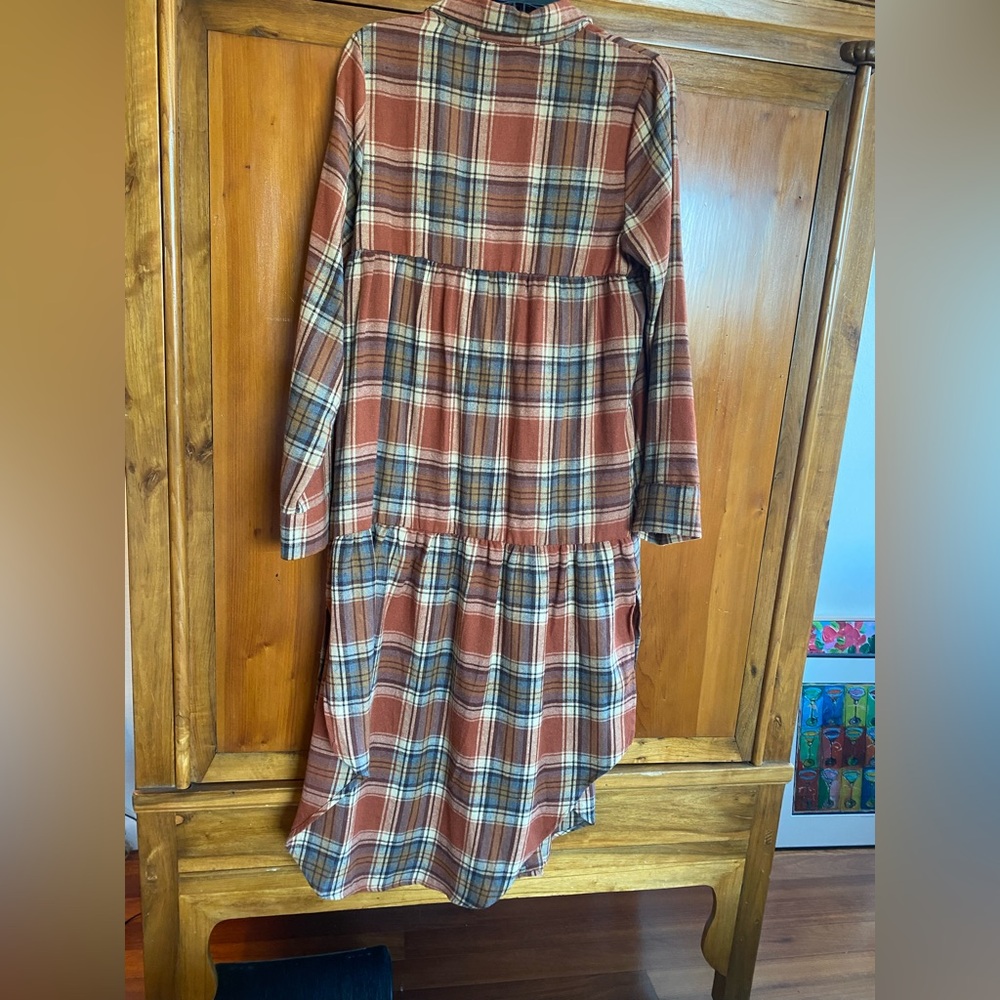 NWT Fore the cutest rust plaid long Shacket. Perfect for fall/game day/boots